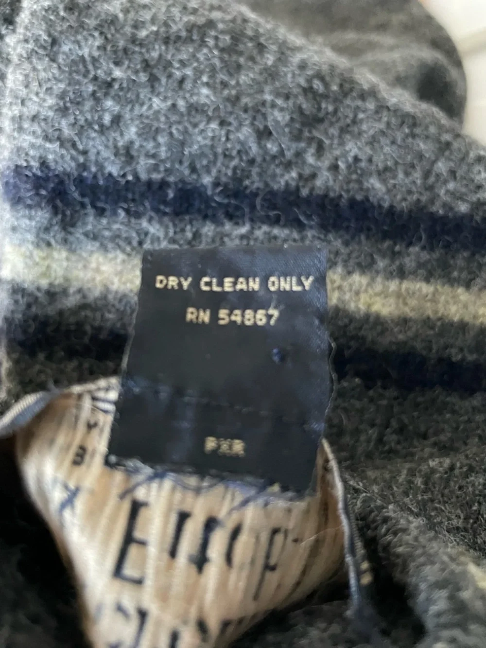 Abercrombie & Fitch y2k Men's Dark Charcoal V Neck Sweater Large 54349